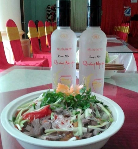 Đặc sản rượu Nếp Quảng Nguyên (Hà Giang)