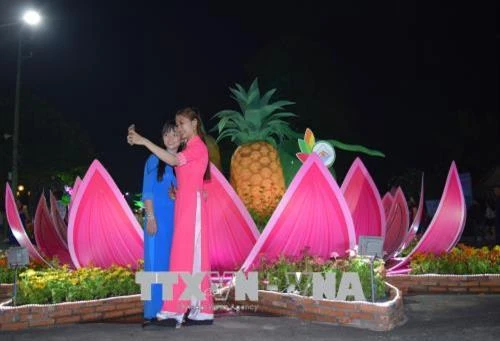 Du lịch xanh trên "đất sen hồng"
