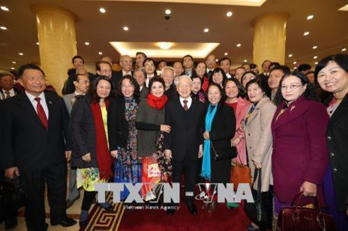 Ban Bí thư Trung ương Đảng gặp mặt đại biểu trí thức, văn nghệ sỹ tiêu biểu nhân dịp Xuân Mậu Tuất 2018