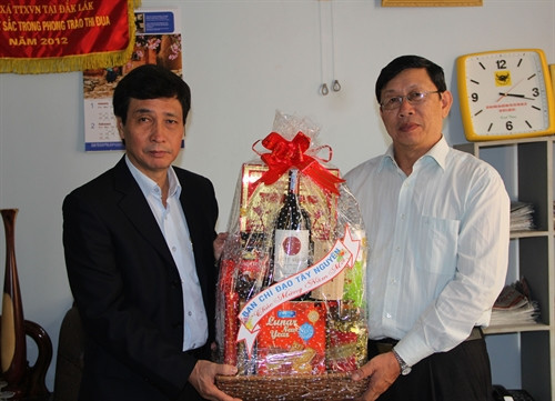 Ban Chỉ đạo Tây Nguyên thăm, chúc Tết một số cơ quan báo chí