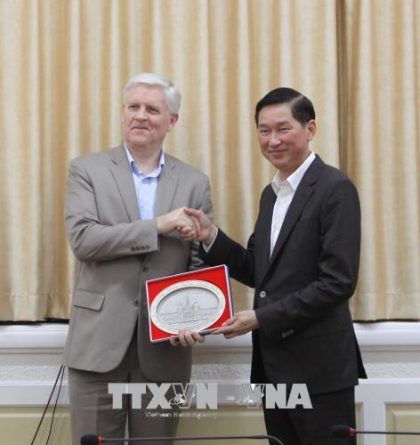 ADB cam kết đồng hành cùng Thành phố Hồ Chí Minh phát triển hạ tầng đô thị