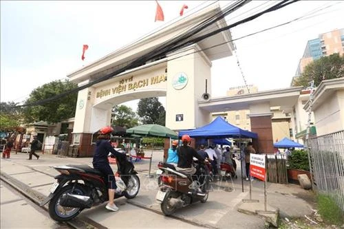 Cách ly Bệnh viện Bạch Mai, Bộ Y tế kêu gọi người dân hợp tác chống dịch COVID-19