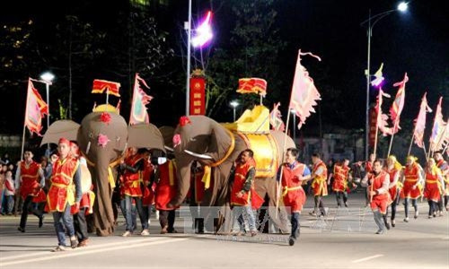 Lễ hội Đền Hùng 2017: Sôi động Lễ hội dân gian đường phố