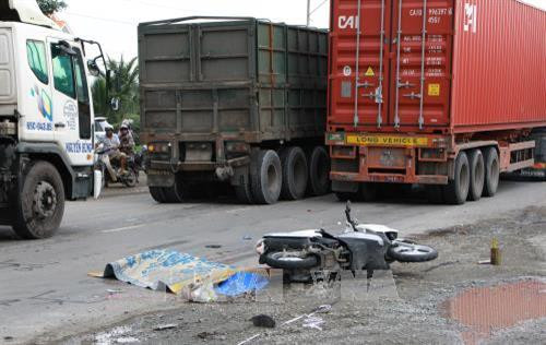 Long An: Tai nạn vào giờ cao điểm gây ùn tắc giao thông