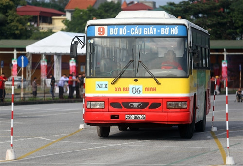 Từ ngày 14/11, Hà Nội thay đổi lộ trình xe buýt giảm ùn tắc giao thông
