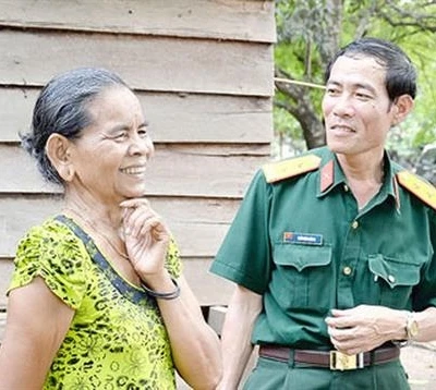 Nữ già làng tiêu biểu Ksor H’Lâm ở xã vùng biên Ia Mơr