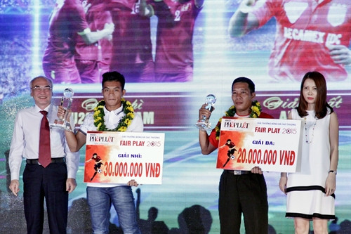 Giải thưởng Fair Play – bóng đá cao thượng năm 2015