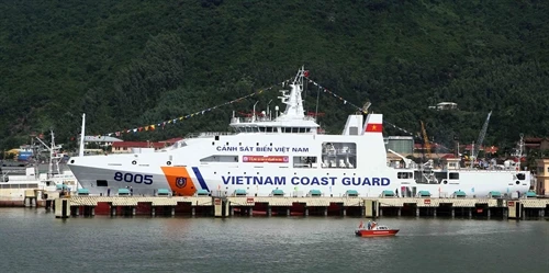 Hạ thủy tàu Cảnh sát biển 8005