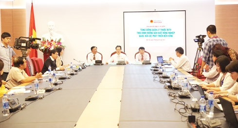 Tăng cường quản lý thuốc bảo vệ thực vật theo hướng phát triển nông nghiệp sạch, bền vững