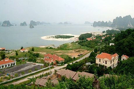 Bãi Dài hoang sơ và thơ mộng ở Quảng Ninh