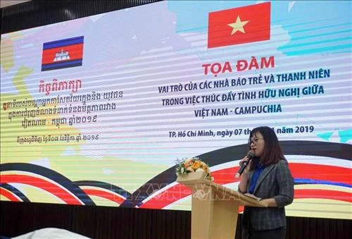 Vai trò nhà báo trẻ và thanh niên thúc đẩy tình hữu nghị Việt Nam - Campuchia