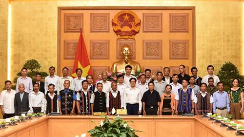 Phó Thủ tướng﻿ Vũ Đức Đam tiếp Đoàn đại biểu người có uy tín tiêu biểu trong đồng bào dân tộc thiểu số tỉnh Quảng Nam