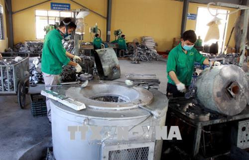 Chính phủ quy định chính sách hỗ trợ doanh nghiệp vừa và nhỏ