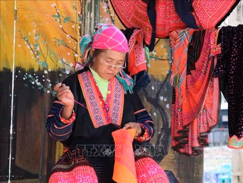 Độc đáo sắc màu Tây Bắc tại “Phiên chợ vùng cao” Điện Biên