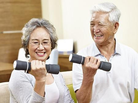 Người Nhật bật mí cách phòng bệnh đột quỵ khi thời tiết giao mùa