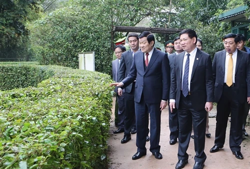 Chủ tịch nước Trương Tấn Sang thăm và chúc Tết tại tỉnh Nghệ An.