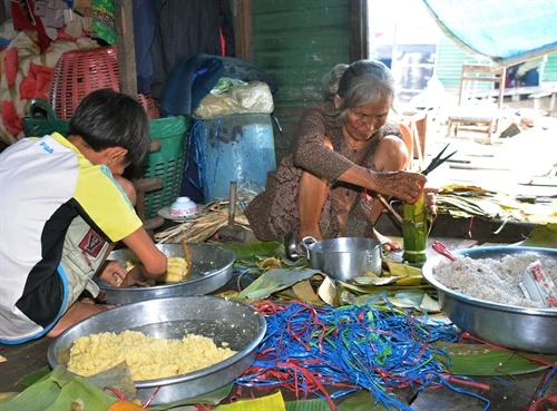 Đón Tết ở Biển Hồ