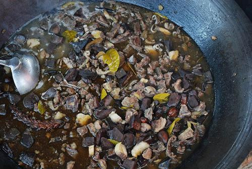 Thắng cố của người Mông