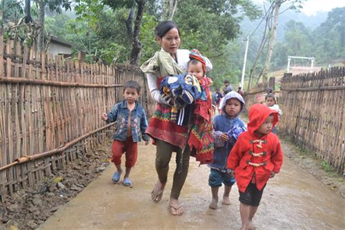 Đảm bảo quyền cho trẻ Đan Lai