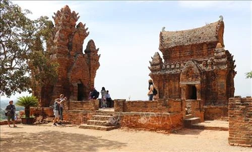 Xây dựng Ninh Thuận trở thành điểm đến hấp dẫn, khác biệt