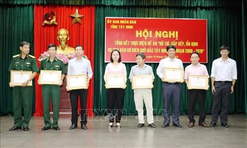 Hoàn thiện khu dân cư biên giới Chàng Riệc để ổn định cuộc sống người dân