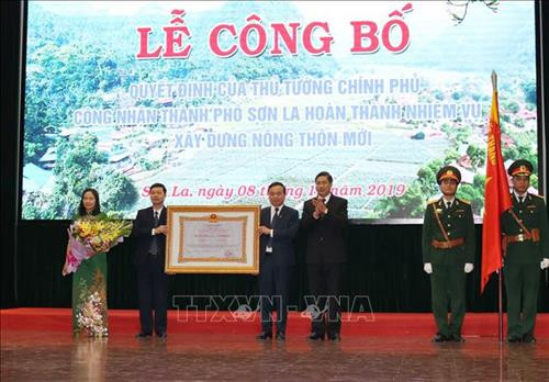 Công bố thành phố Sơn La hoàn thành nhiệm vụ xây dựng nông thôn mới