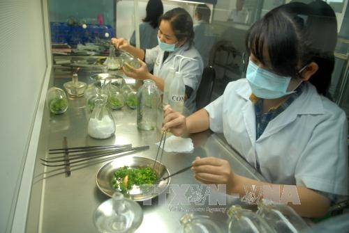 Quản lý tiếp cận nguồn gen và chia sẻ lợi ích từ việc sử dụng nguồn gen