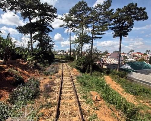 Trải nghiệm thú vị trên tuyến đường sắt cổ nhất Việt Nam