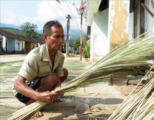 Đồng bào Cor bước vào mùa “tiên”