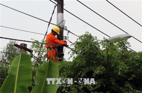 Đưa điện về xã vùng sâu, vùng xa của Quảng Nam