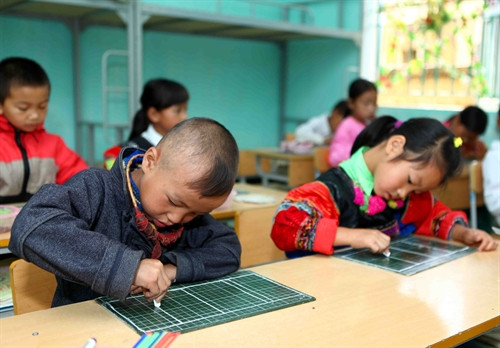 Công bố Báo cáo phát triển con người Việt Nam năm 2015