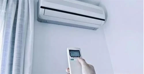 Điều gì xảy ra với cơ thể khi ngủ cả đêm trong phòng điều hòa?