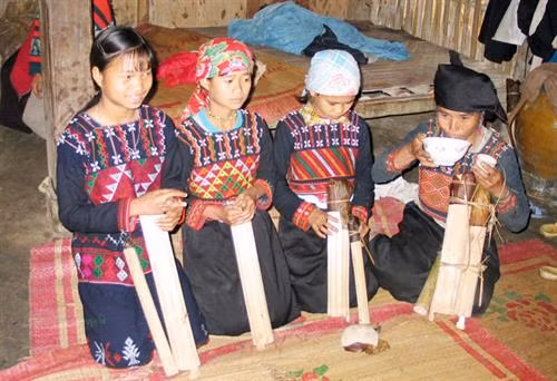 Phong tục cưới hỏi của đồng bào Xa Phó Lào Cai 