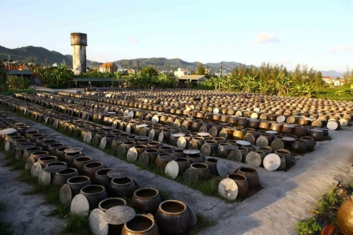 Nước mắm Cái Rồng, đặc sản của huyện Vân Đồn (Quảng Ninh)