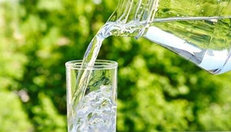 Bổ sung nước giúp cải thiện sự linh hoạt của trẻ nhỏ