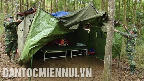 Những chiến sỹ quân hàm xanh trên tuyến đầu chống dịch Covid-19 (Bài cuối)