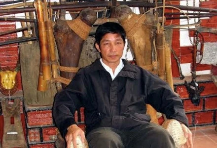 Bộ sưu tập hơn 3.000 đồ cổ giữa đại ngàn
