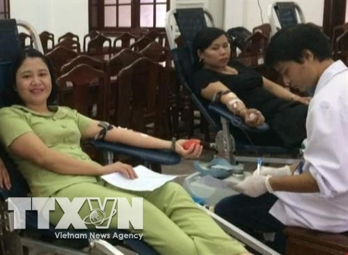 Mang niềm vui đến mọi người, niềm vui sẽ nhân đôi