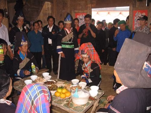 Độc đáo tục cưới hỏi của người Pa Dí ở Lào Cai