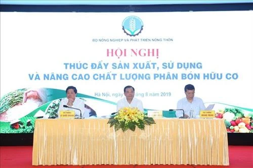 Hội nghị thúc đẩy sản xuất, sử dụng và nâng cao chất lượng phân bón hữu cơ