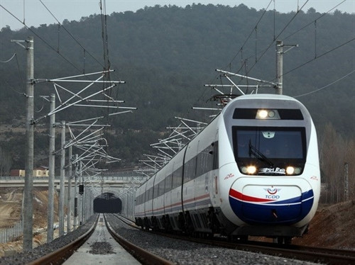 Đường sắt cao tốc: Không nghiên cứu, chờ 10 - 15 năm thì có thể chậm