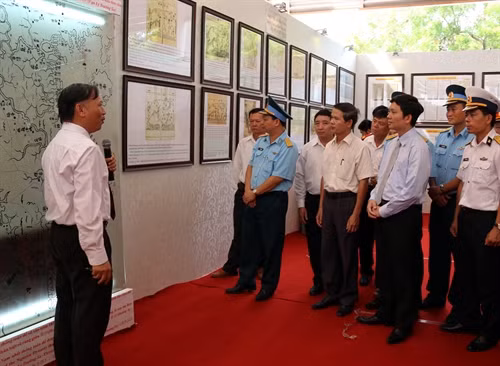 Triển lãm bản đồ và trưng bày tư liệu "Hoàng Sa, Trường Sa - Những bằng chứng lịch sử và pháp lý"