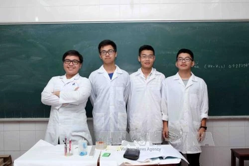 Việt Nam giành 3 huy chương vàng Olympic Hóa học quốc tế năm 2017