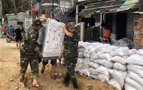 Thủ tướng Nguyễn Xuân Phúc gửi thư động viên đồng bào miền Trung bị thiên tai