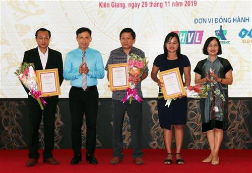 Trao Giải Báo chí về Đồng bằng sông Cửu Long năm 2019