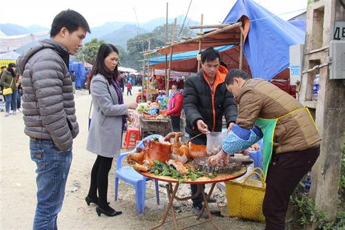 Hấp dẫn ẩm thực mùa lễ hội
