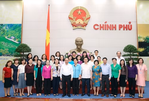 Thủ tướng Nguyễn Xuân Phúc: Không ngừng đổi mới hoạt động của các cấp Hội Liên hiệp Phụ nữ Việt Nam