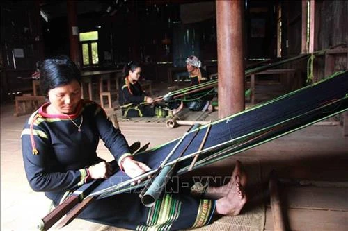 Lễ hội văn hóa thổ cẩm Việt Nam lần thứ nhất diễn ra từ ngày 28-30/12