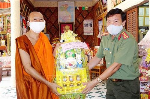 Đón Tết Chôl Chnăm Thmây gọn nhẹ, đồng bào Khmer An Giang đồng lòng cùng cả nước chống dịch COVID-19