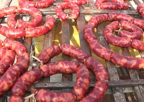 Món lạp xường bò của người Chăm, An Giang